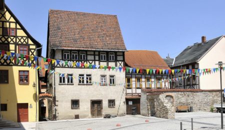 Neustadt an der Orla - Kirchvorplatz